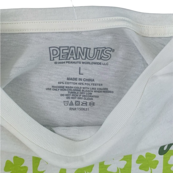 Peanuts Snoopy Lucky Days St Patrick’s Day T-Shirt - Size L - White/Green - NWOT - Picture 6 of 6